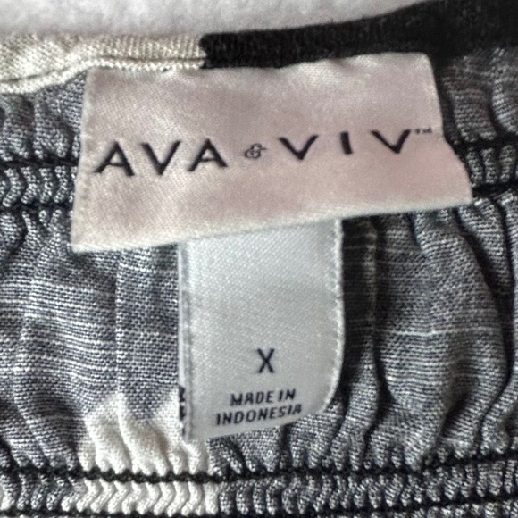 Ava & Liv Women's Size X Plus Size Balloon Long Sleeve Smocked Bodice Dress Maxi - Picture 5 of 15